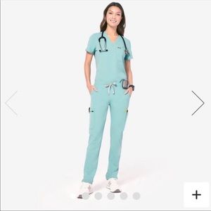 FIGS Limited Edition XS Sea Glass Catarina Scrub Top